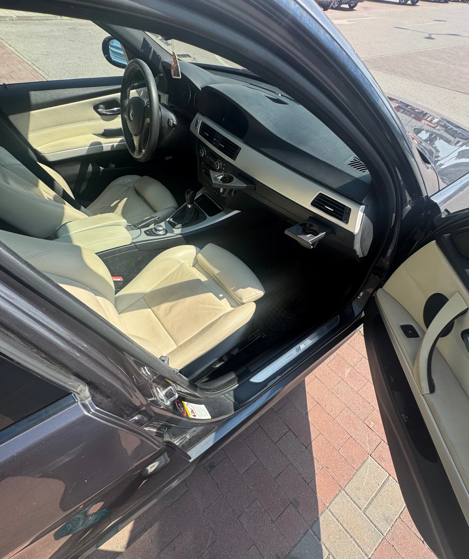 BMW 320, снимка 7 - Автомобили и джипове - 54320882