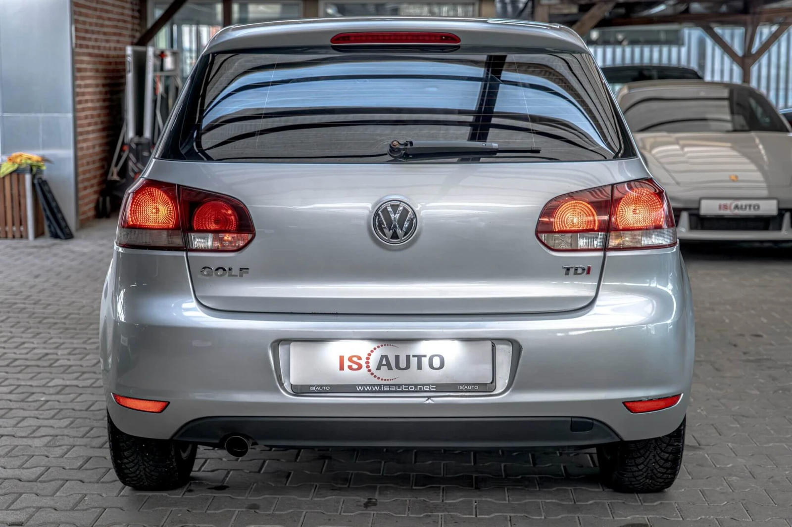 VW Golf 1.6TDI/DSG/Климатроник/МултиВолан/Автопилот, снимка 4 - Автомобили и джипове - 53738358