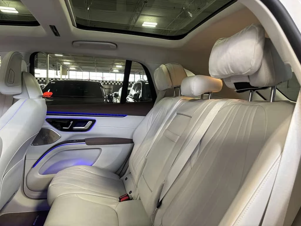 Mercedes-Benz EQS EQS580| 4MATIC| AMGPKG| NAV| HEADSUP| 3DCAM| BURME, снимка 12 - Автомобили и джипове - 53785249