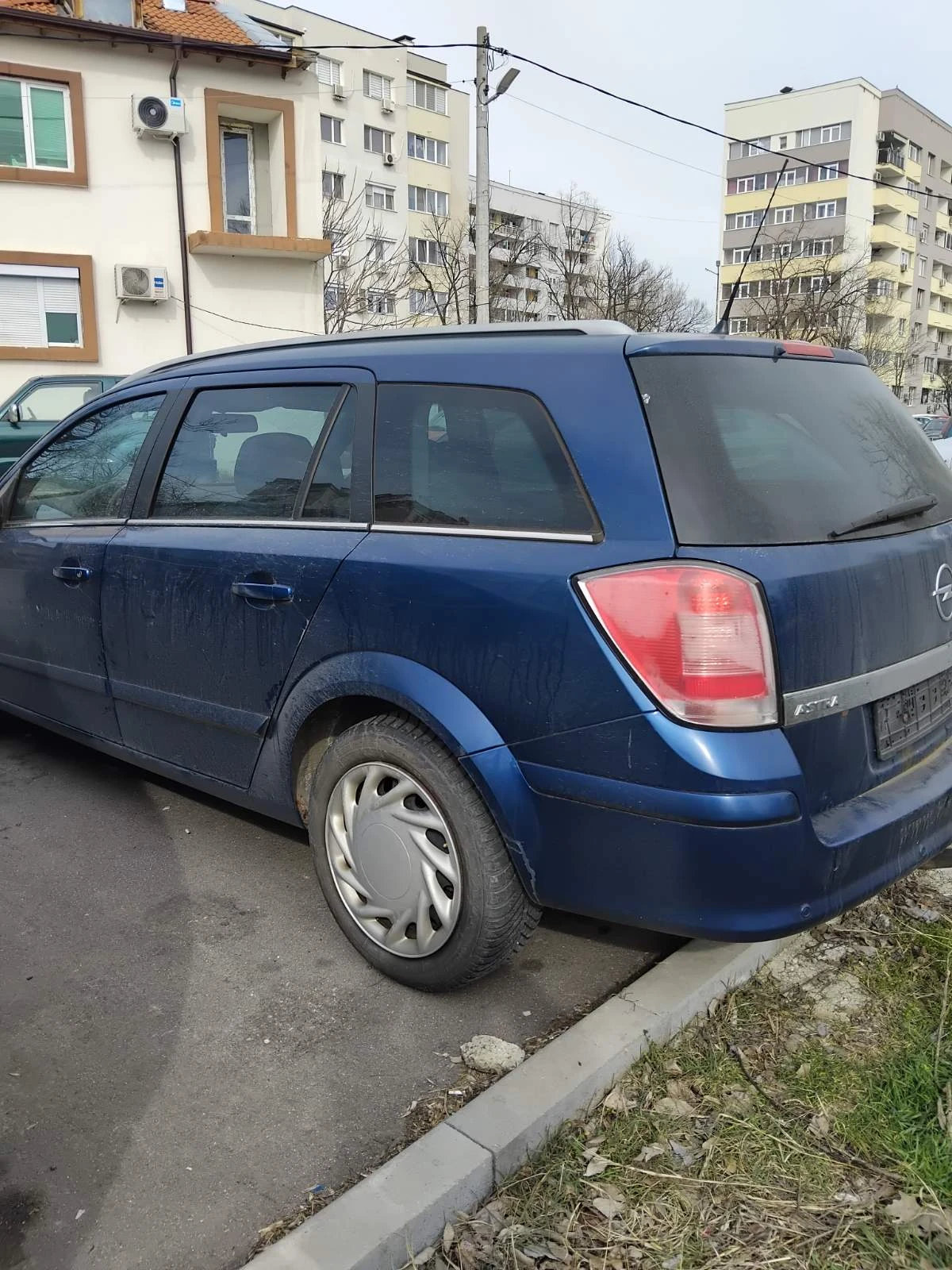 Opel Astra lpg 1.8, снимка 4 - Автомобили и джипове - 53968758