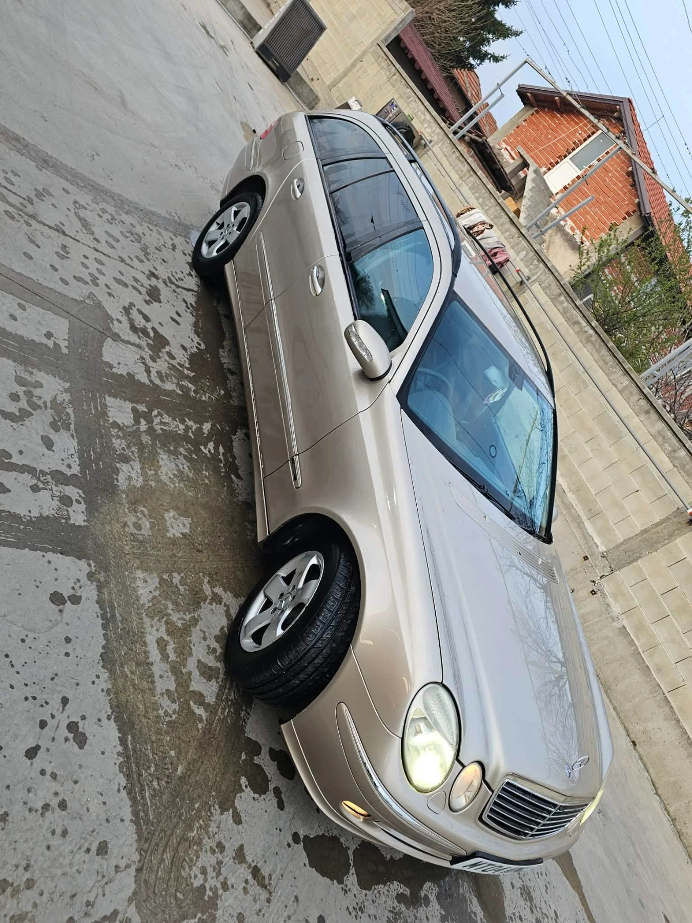 Mercedes-Benz E 320, снимка 3 - Автомобили и джипове - 54296316