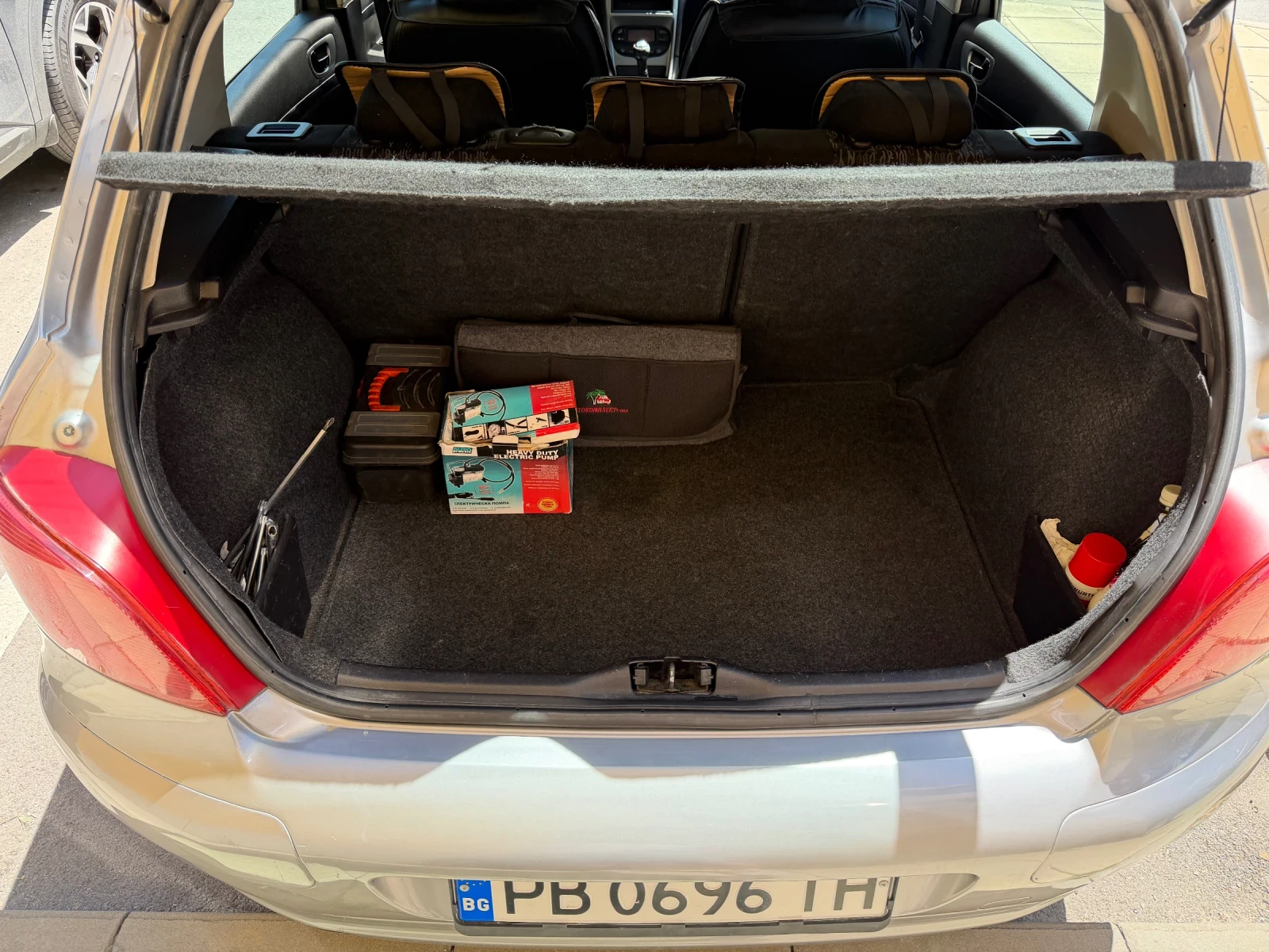Peugeot 307 Хечбек, снимка 10 - Автомобили и джипове - 54737265