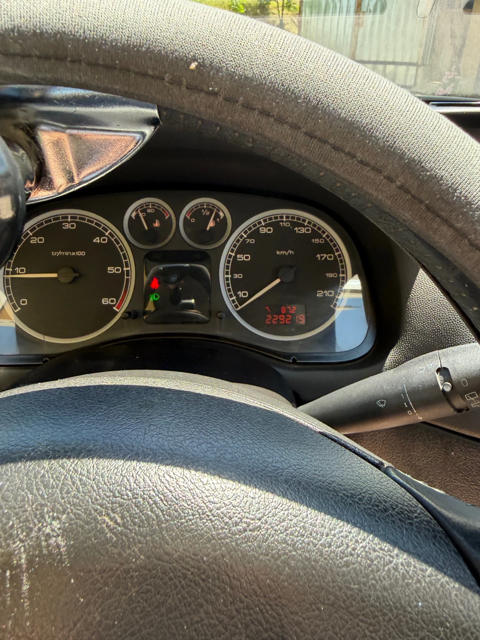 Peugeot 307 Хечбек, снимка 8 - Автомобили и джипове - 54737265