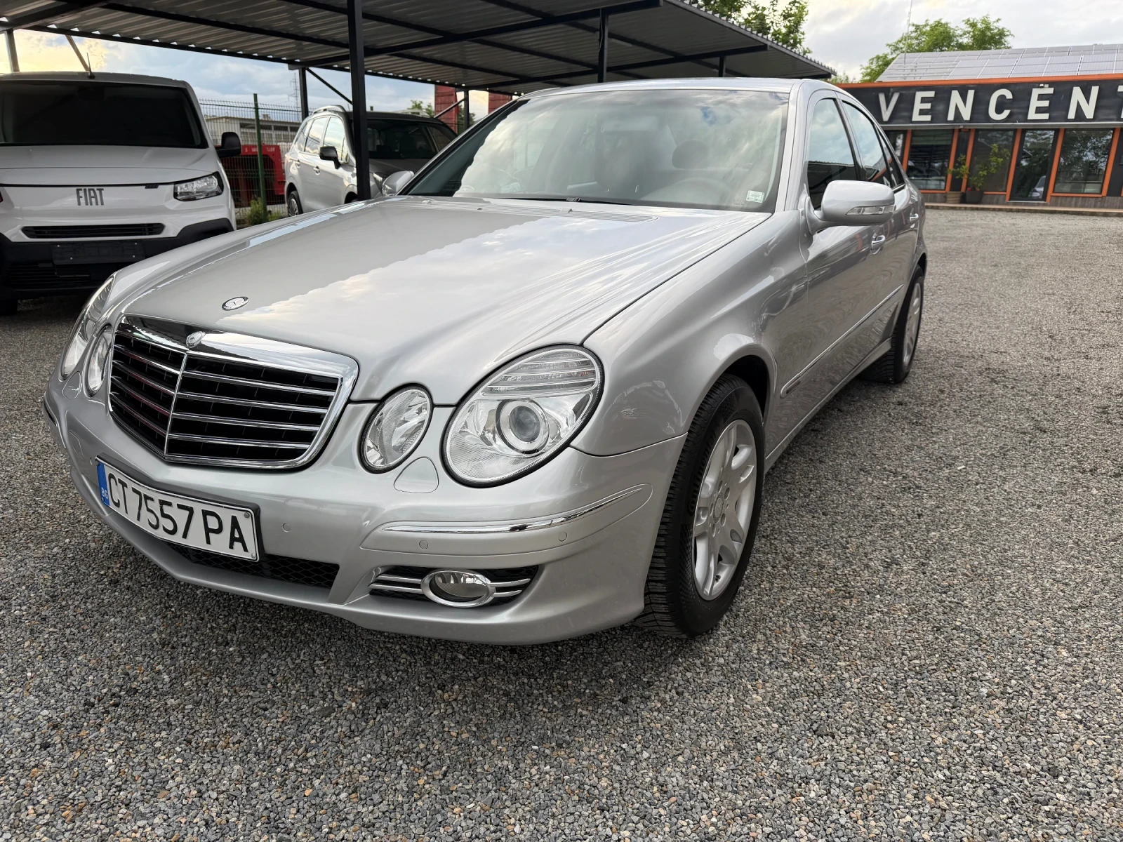 Mercedes-Benz E 320 220CDI, Autom, Nai, Kameri, FASE, снимка 2 - Автомобили и джипове - 54764256