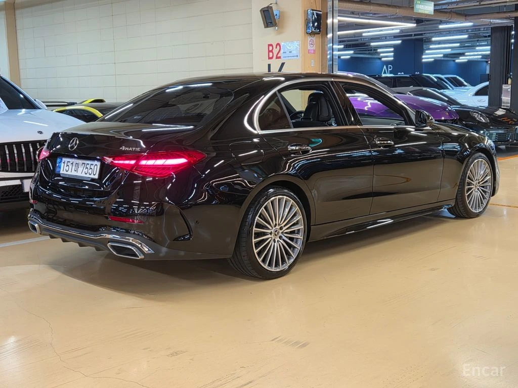 Mercedes-Benz C 300 4MATIC* AMG* BURMESTER* CARBON* HEAD-UP* 360 CAM* , снимка 3 - Автомобили и джипове - 54782936