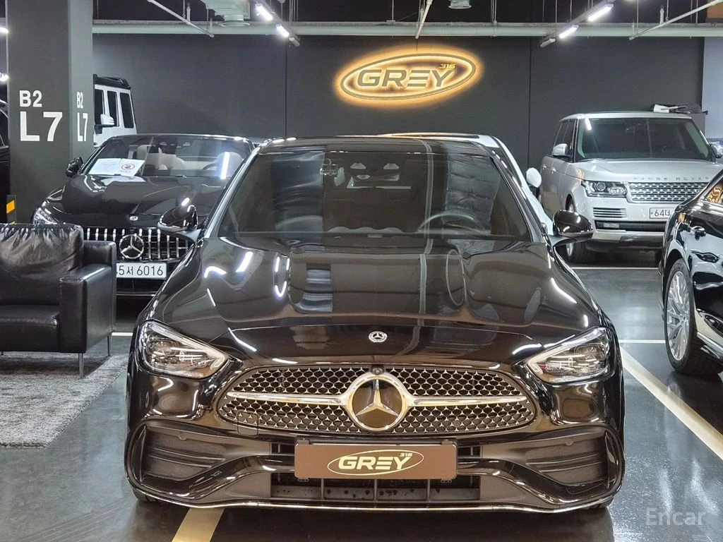 Mercedes-Benz C 300 4MATIC* AMG* BURMESTER* CARBON* HEAD-UP* 360 CAM* 