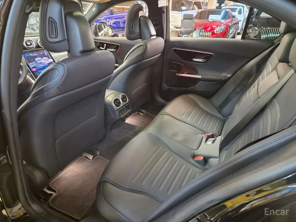 Mercedes-Benz C 300 4MATIC* AMG* BURMESTER* CARBON* HEAD-UP* 360 CAM* , снимка 13 - Автомобили и джипове - 54782936