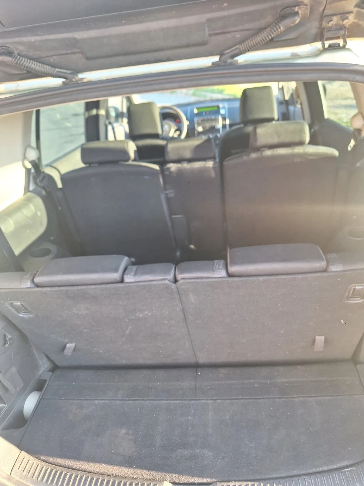 Mazda 5, снимка 11 - Автомобили и джипове - 54848198