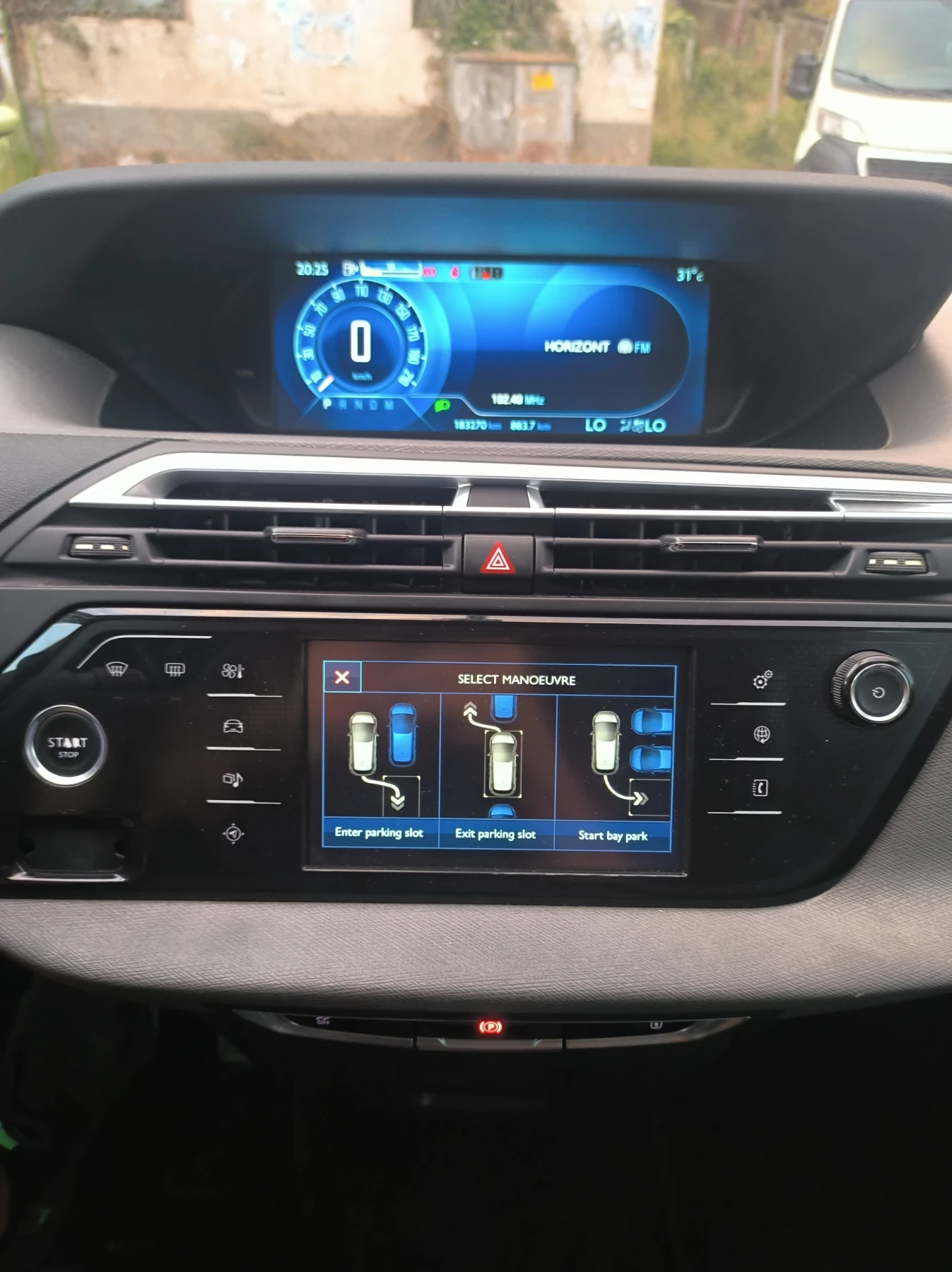 Citroen C4 Picasso 1.6 BlueHDi ТОП СЪСТОЯНИЕ, снимка 13 - Автомобили и джипове - 55565889