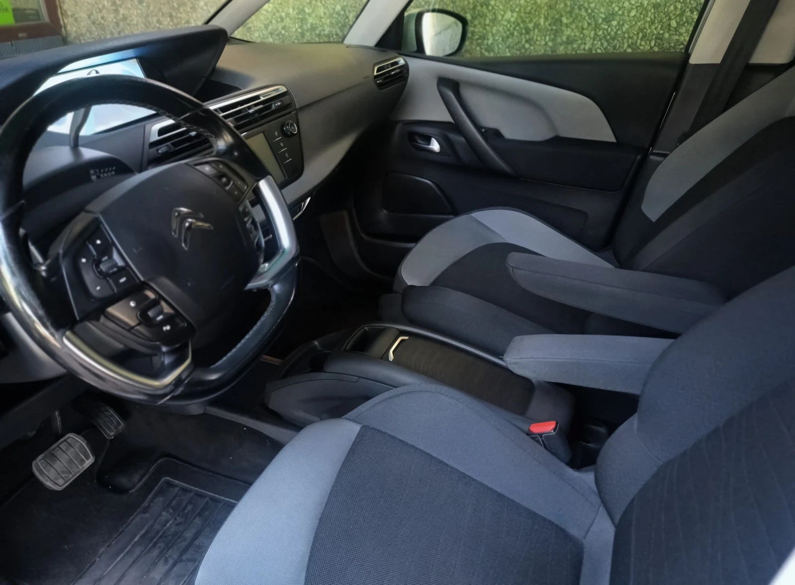 Citroen C4 Picasso Grand 1.6 BlueHDi ТОП СЪСТОЯНИЕ, снимка 13 - Автомобили и джипове - 55839403