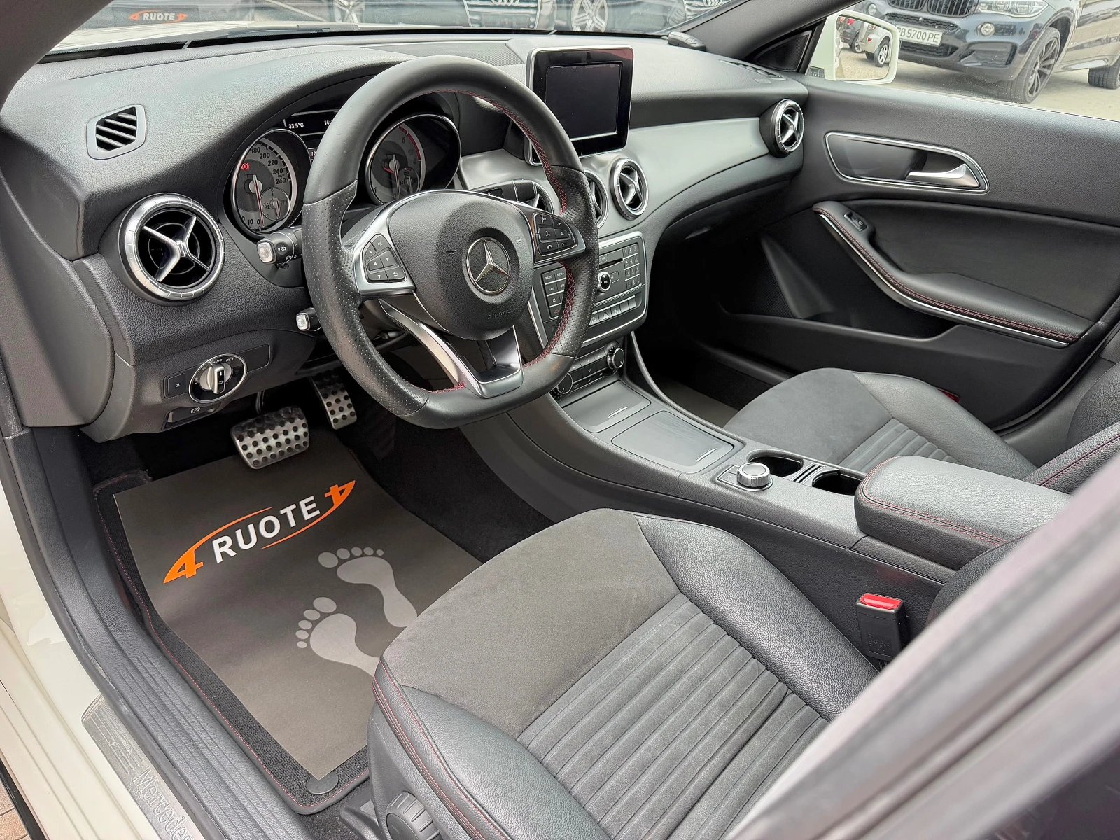 Mercedes-Benz CLA 200 CDi AMG Pack, снимка 8 - Автомобили и джипове - 55791466