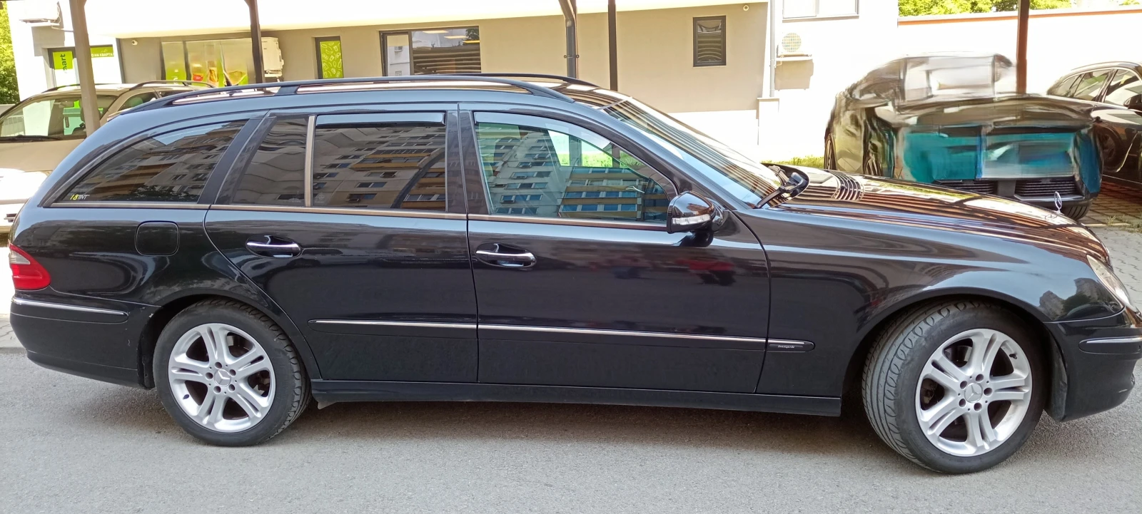 Mercedes-Benz E 320, снимка 10 - Автомобили и джипове - 55848140