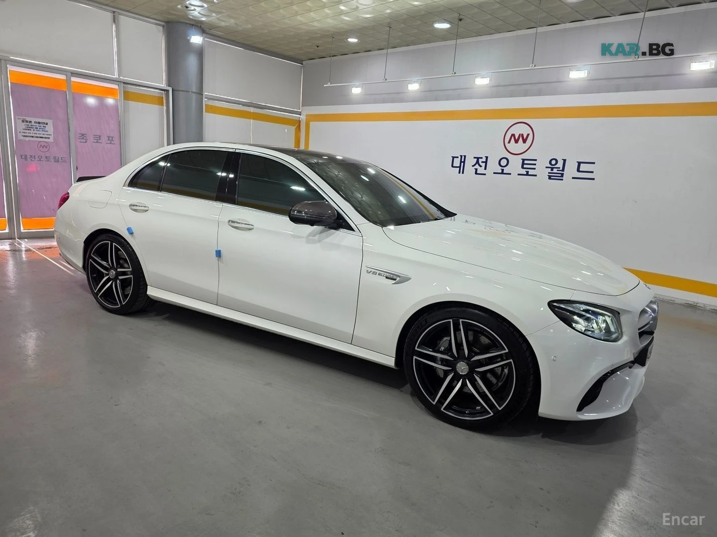 Mercedes-Benz E 63 AMG 4MATIC PLUS* Подгрев* ОБДУХВАНЕ* 360* HUD* Blind S, снимка 6 - Автомобили и джипове - 55983584