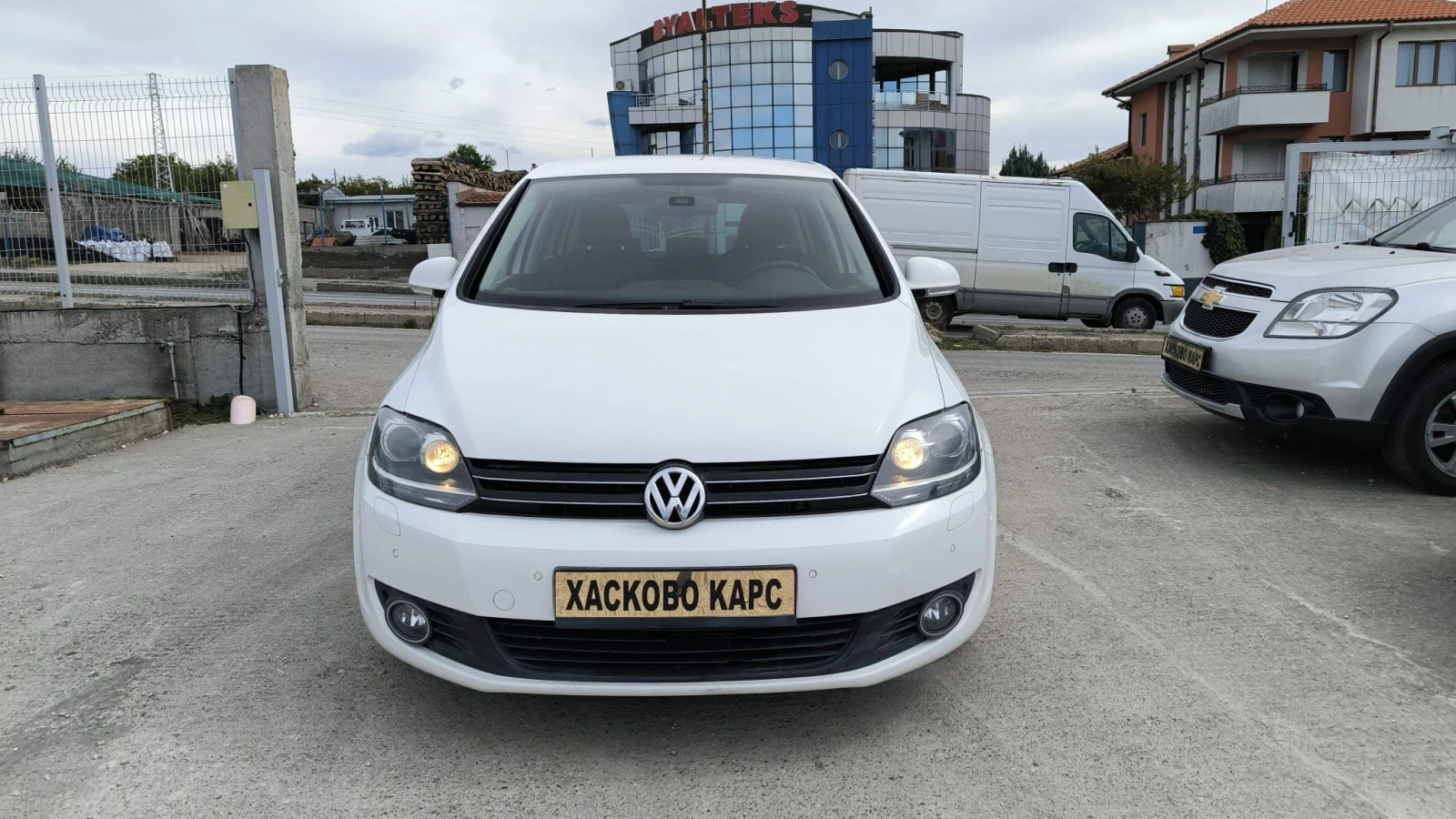 VW Golf Plus 1.6TDI, снимка 2 - Автомобили и джипове - 56259488