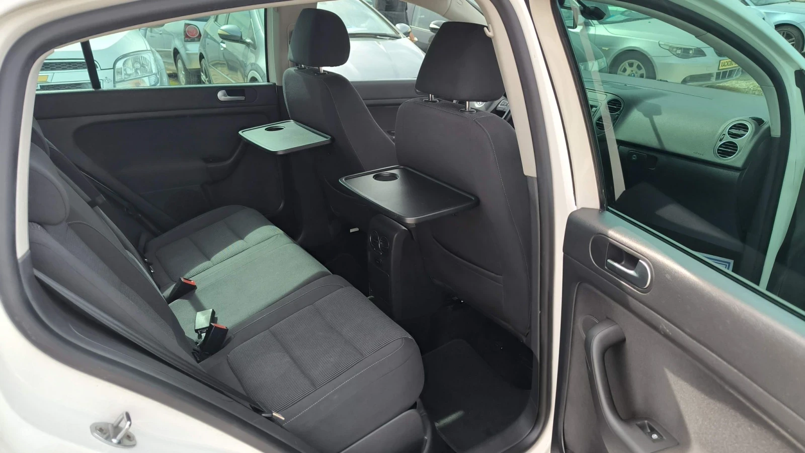 VW Golf Plus 1.6TDI, снимка 11 - Автомобили и джипове - 56259488