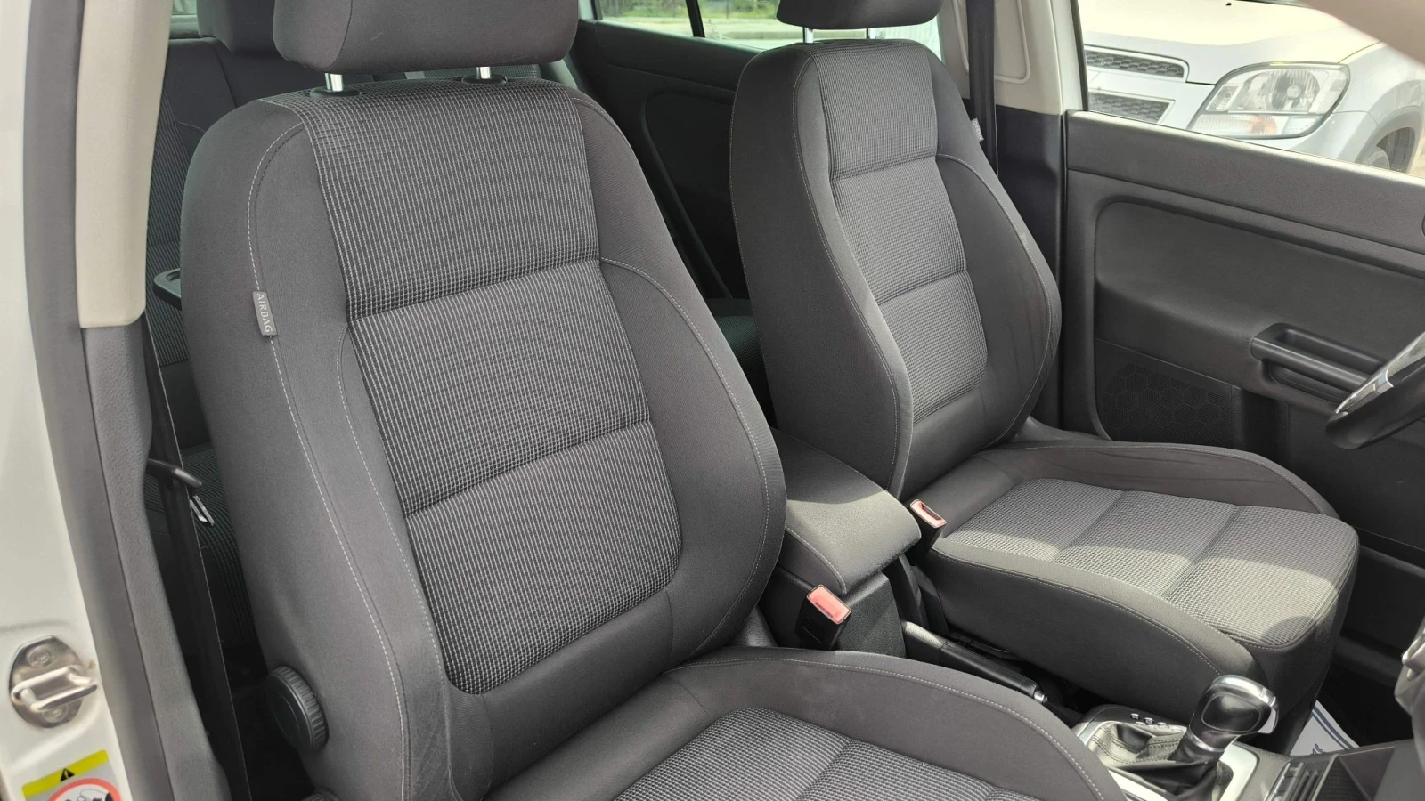 VW Golf Plus 1.6TDI, снимка 9 - Автомобили и джипове - 56259488