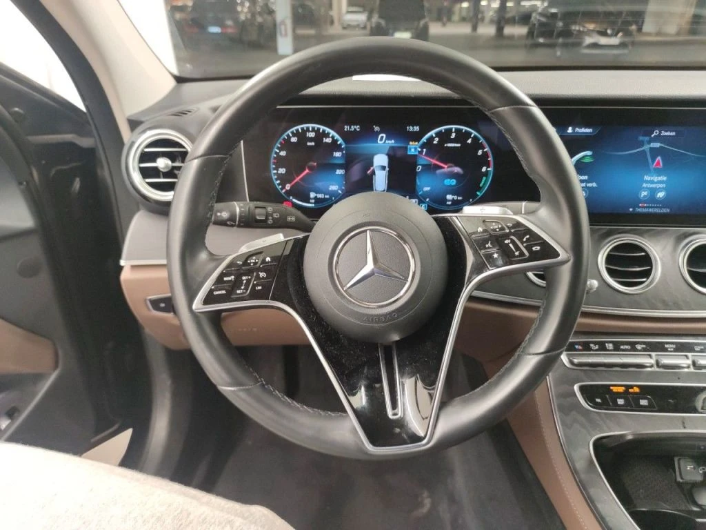 Mercedes-Benz E 300 Break Luxury Line Leather Navi LED, снимка 10 - Автомобили и джипове - 56288017