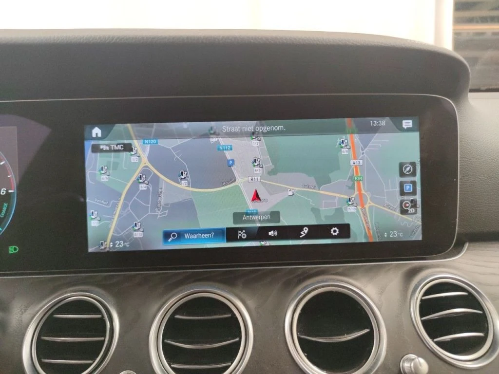 Mercedes-Benz E 300 Break Luxury Line Leather Navi LED, снимка 13 - Автомобили и джипове - 56288017