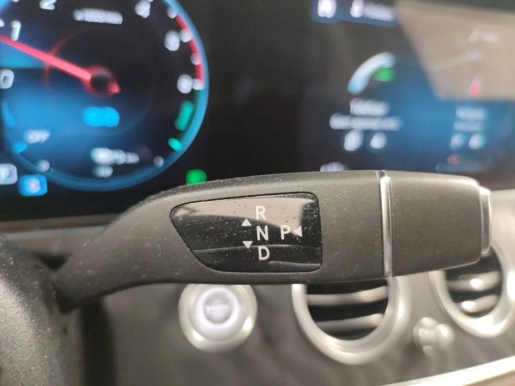Mercedes-Benz E 300 Break Luxury Line Leather Navi LED, снимка 11 - Автомобили и джипове - 56288017