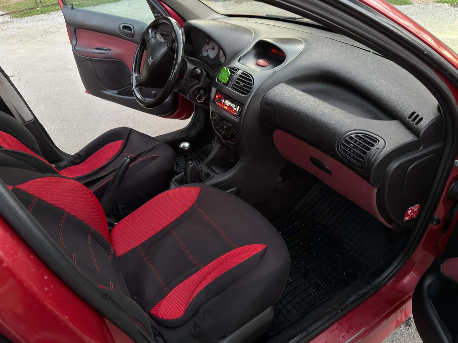 Peugeot 206, снимка 10 - Автомобили и джипове - 56298961