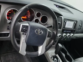 Toyota Sequoia SR5/99410KM/5.7 V8/FACE/СЕРВИЗНА ИСТОРИЯ/CARFAX/, снимка 9