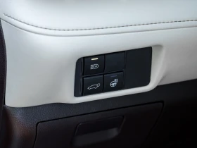 Toyota Highlander * XLE AWD| ONE OWNER| CERAMIC COATED * CARFAX * БЕ - 35000 € / 68454.05 лв. - 70578231 15