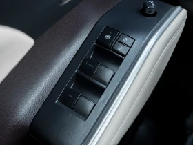 Toyota Highlander * XLE AWD| ONE OWNER| CERAMIC COATED * CARFAX * БЕ - 35000 € / 68454.05 лв. - 70578231 14