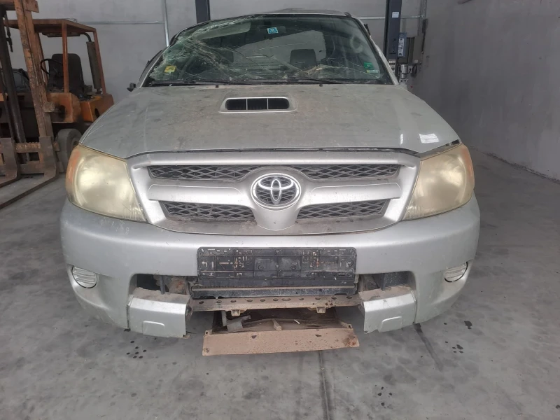 Toyota Hilux 2.5d4d, снимка 5 - Автомобили и джипове - 48665637