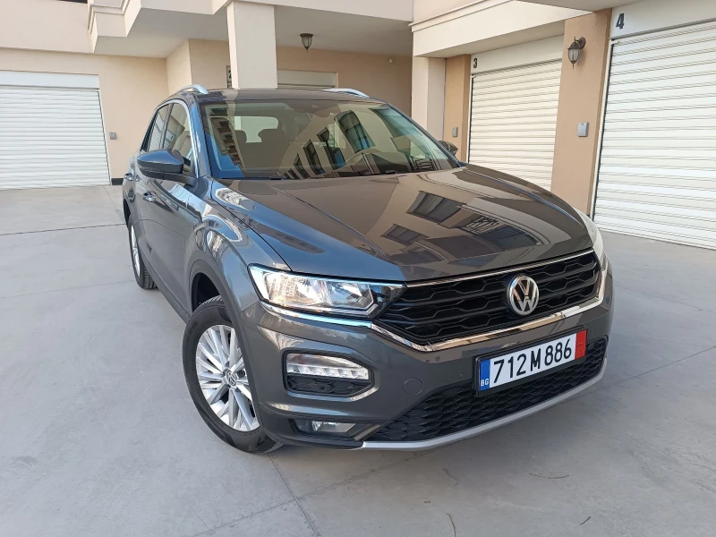 VW T-Roc Digital, Distronic, Сервизна история, Обслужен, снимка 2 - Автомобили и джипове - 49389915