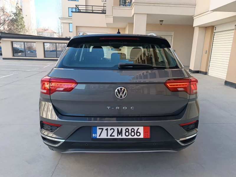 VW T-Roc Digital, Distronic, Сервизна история, Обслужен, снимка 6 - Автомобили и джипове - 49389915