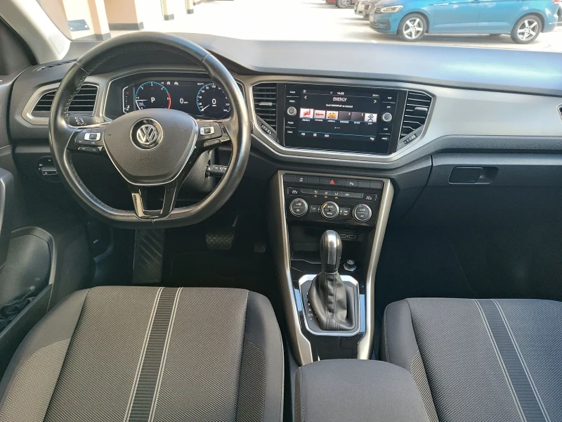 VW T-Roc Digital, Distronic, Сервизна история, Обслужен, снимка 9 - Автомобили и джипове - 49389915