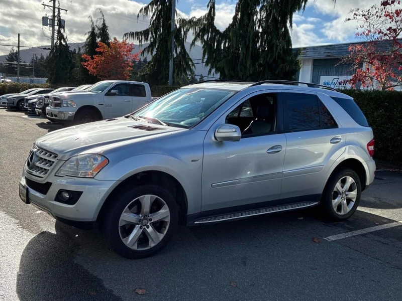 Mercedes-Benz ML 300 * 3.0L BlueTEC * CARFAX * ЦЕНА ДО БГ, снимка 2 - Автомобили и джипове - 52838935