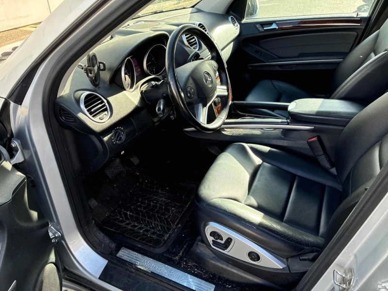 Mercedes-Benz ML 300 * 3.0L BlueTEC * CARFAX * ЦЕНА ДО БГ, снимка 8 - Автомобили и джипове - 52838935