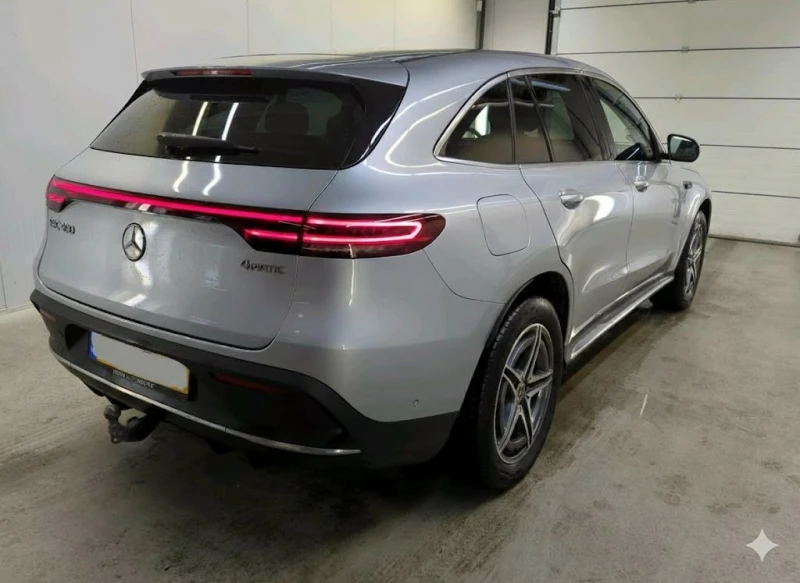 Mercedes-Benz EQC 400 AMG Line, снимка 4 - Автомобили и джипове - 53454699
