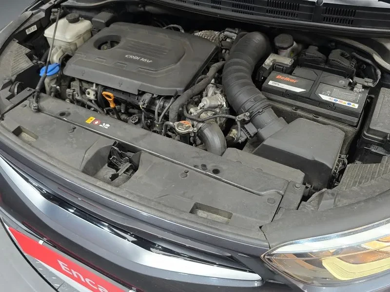 Kia Stonic 1.6 Trendy, снимка 6 - Автомобили и джипове - 55786820