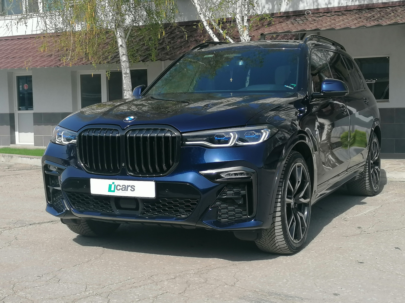 BMW X7 M40i MSport - изображение 1