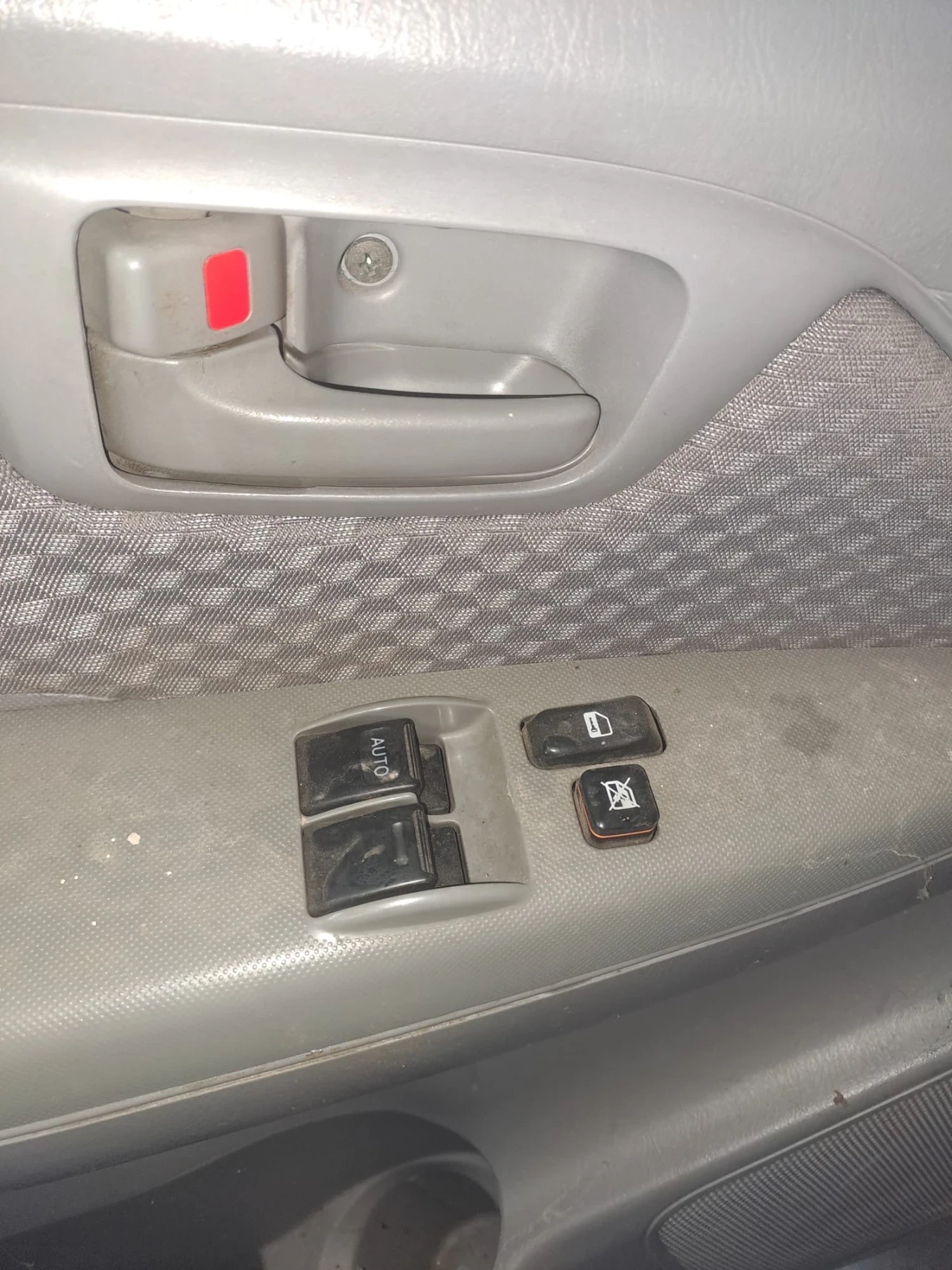 Toyota Hilux 2.5d4d | Mobile.bg   11