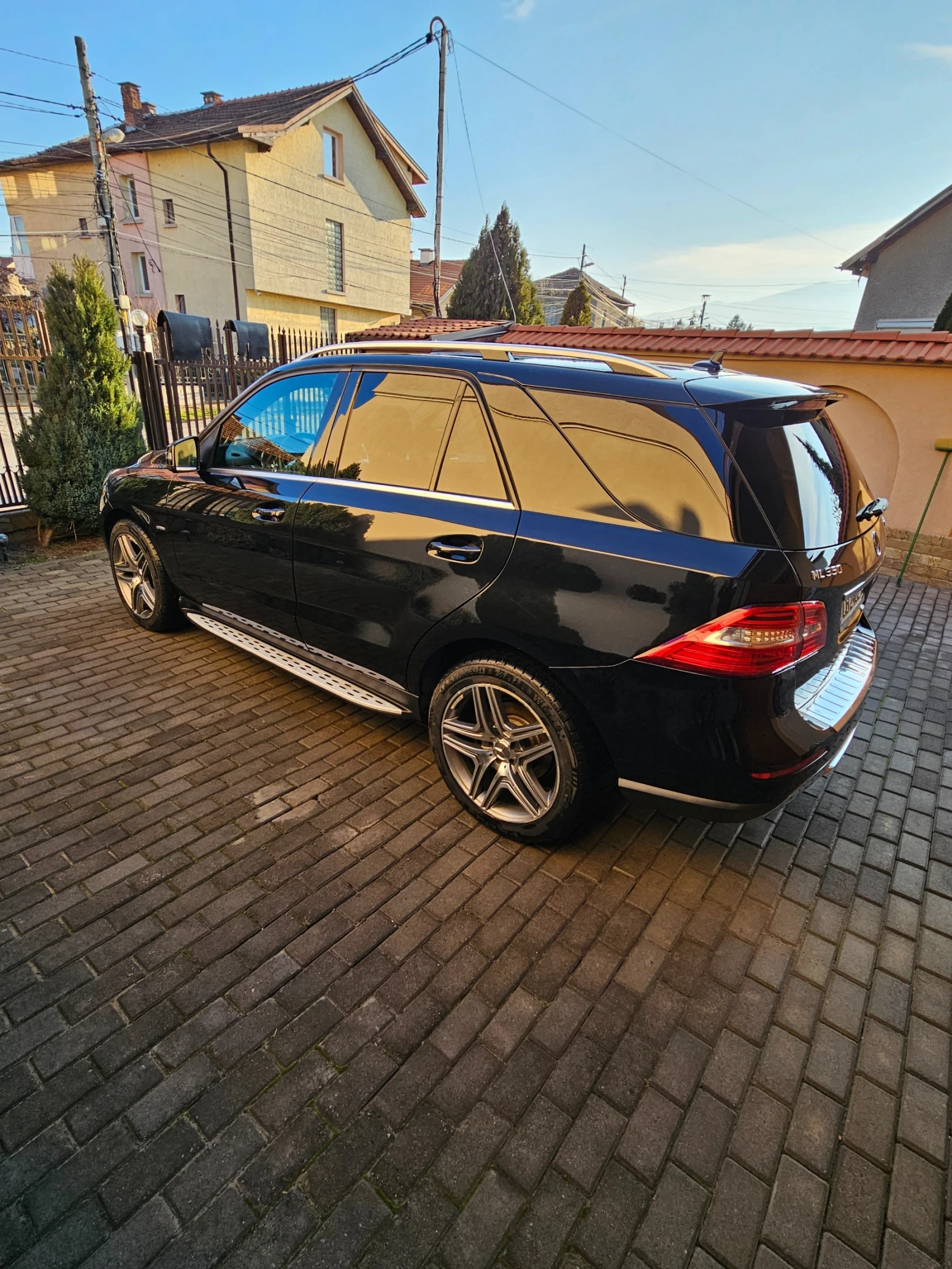 Mercedes-Benz ML 350 - изображение 2