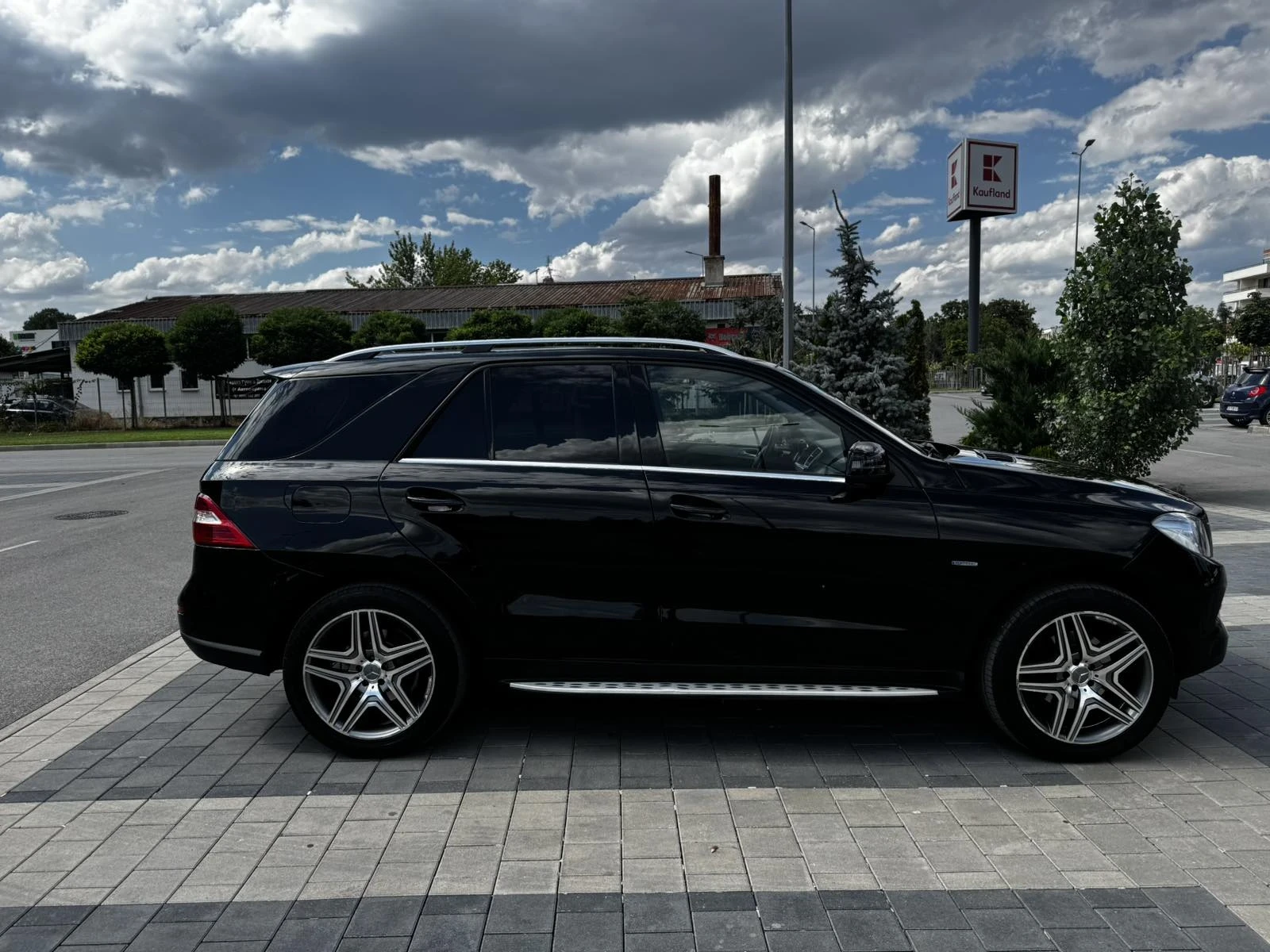 Mercedes-Benz ML 350 - изображение 7