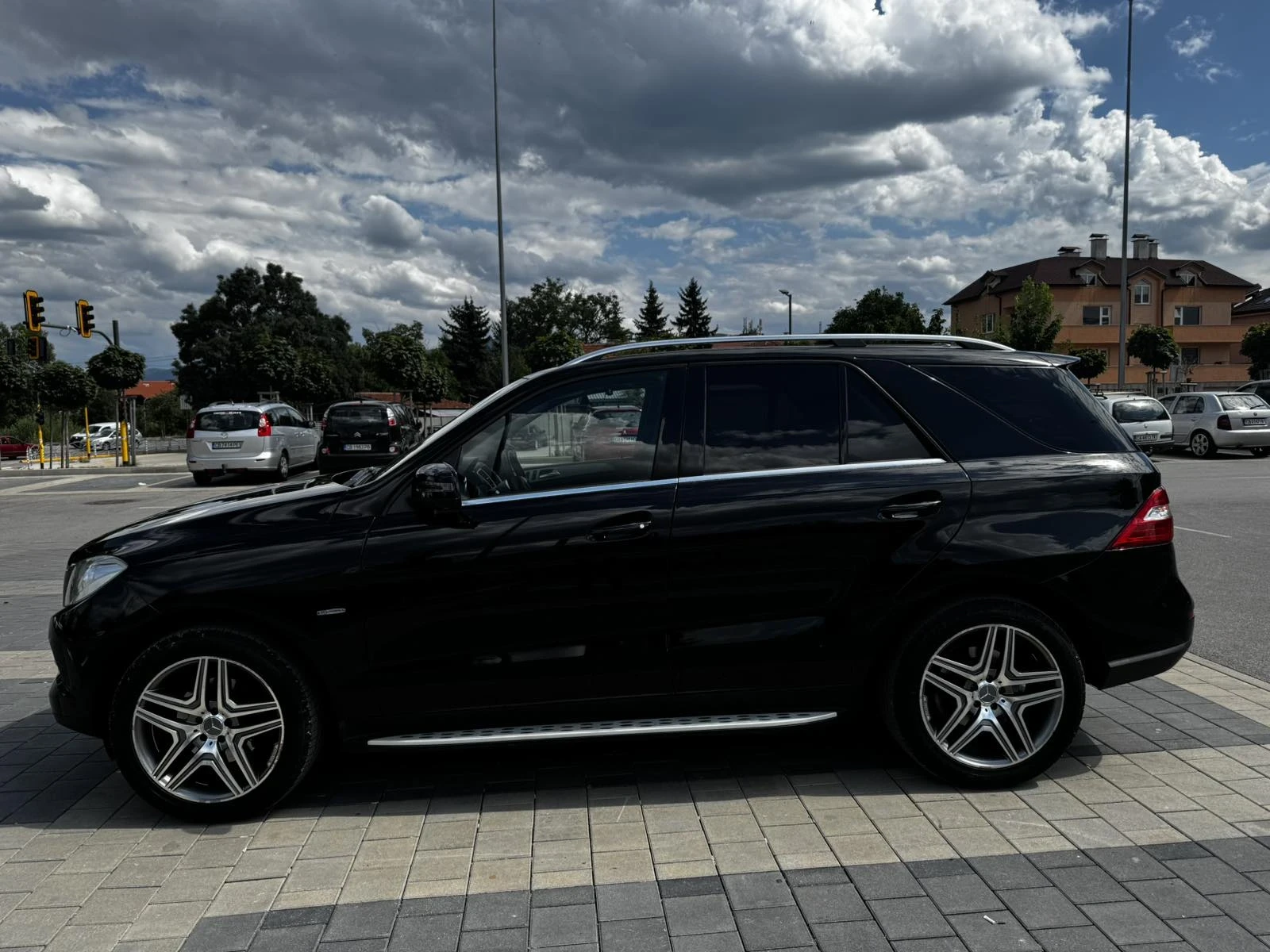 Mercedes-Benz ML 350 - изображение 3