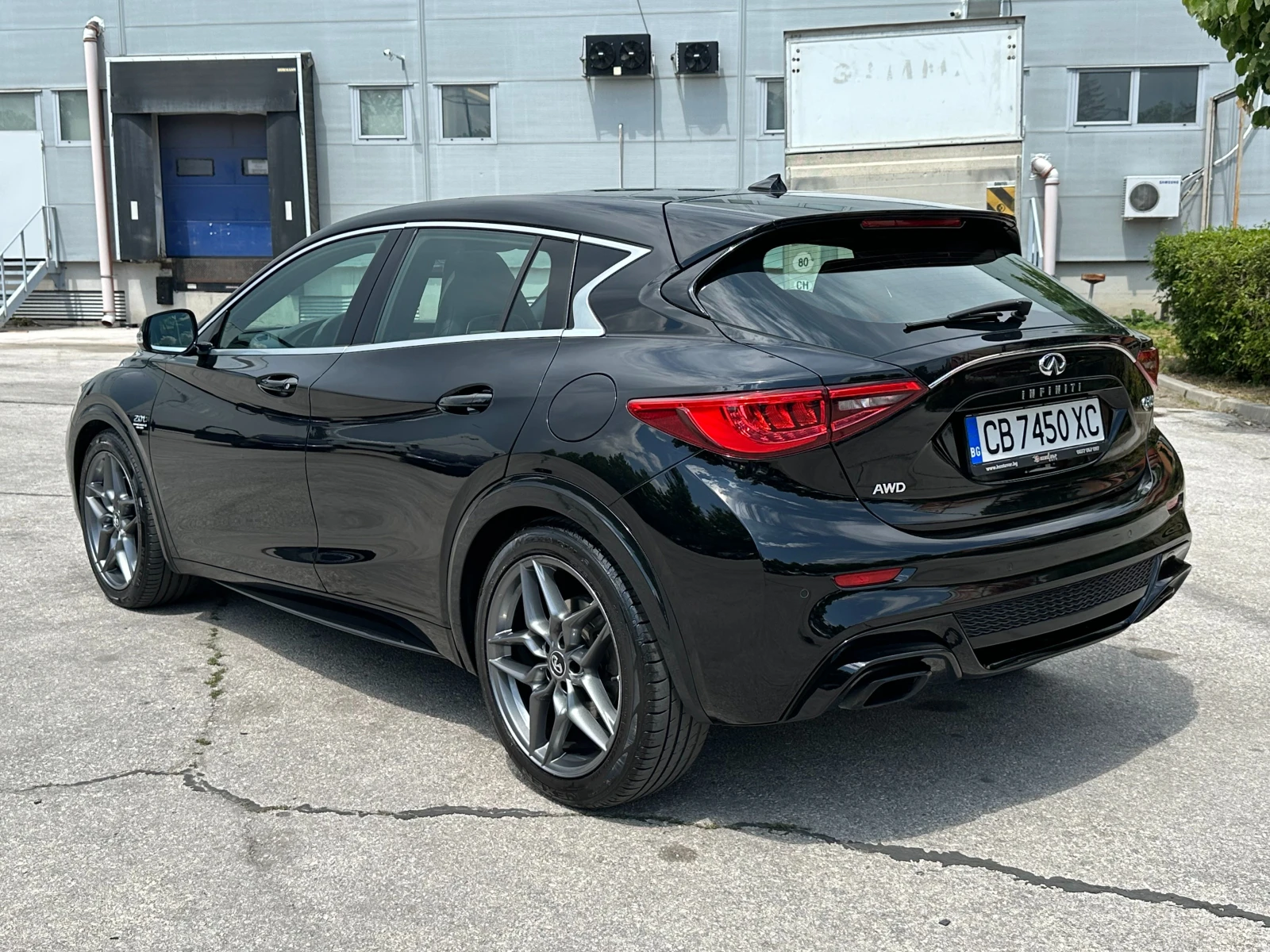Infiniti Q30 2.0T 4x4 Подгрев/Панорама/BOSE - изображение 3