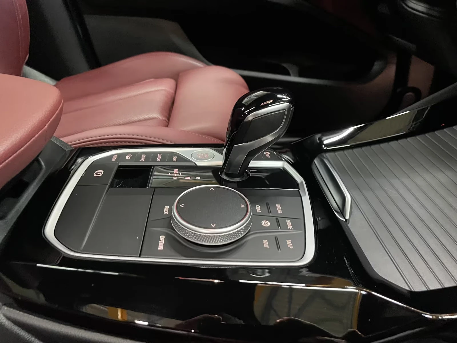 BMW X3 M40d/HEAD-UP/360CAM/PANO/LASER/ALU 21"/210D | Mobile.bg   13