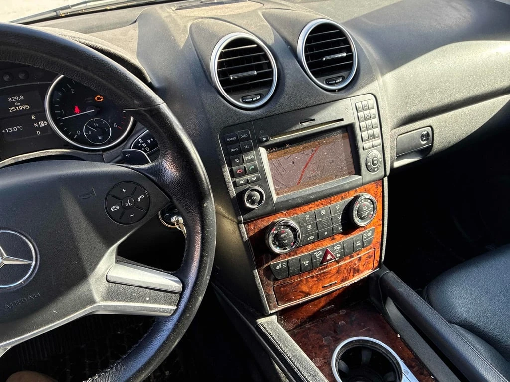 Mercedes-Benz ML 300 * 3.0L BlueTEC * CARFAX * ЦЕНА ДО БГ - изображение 10