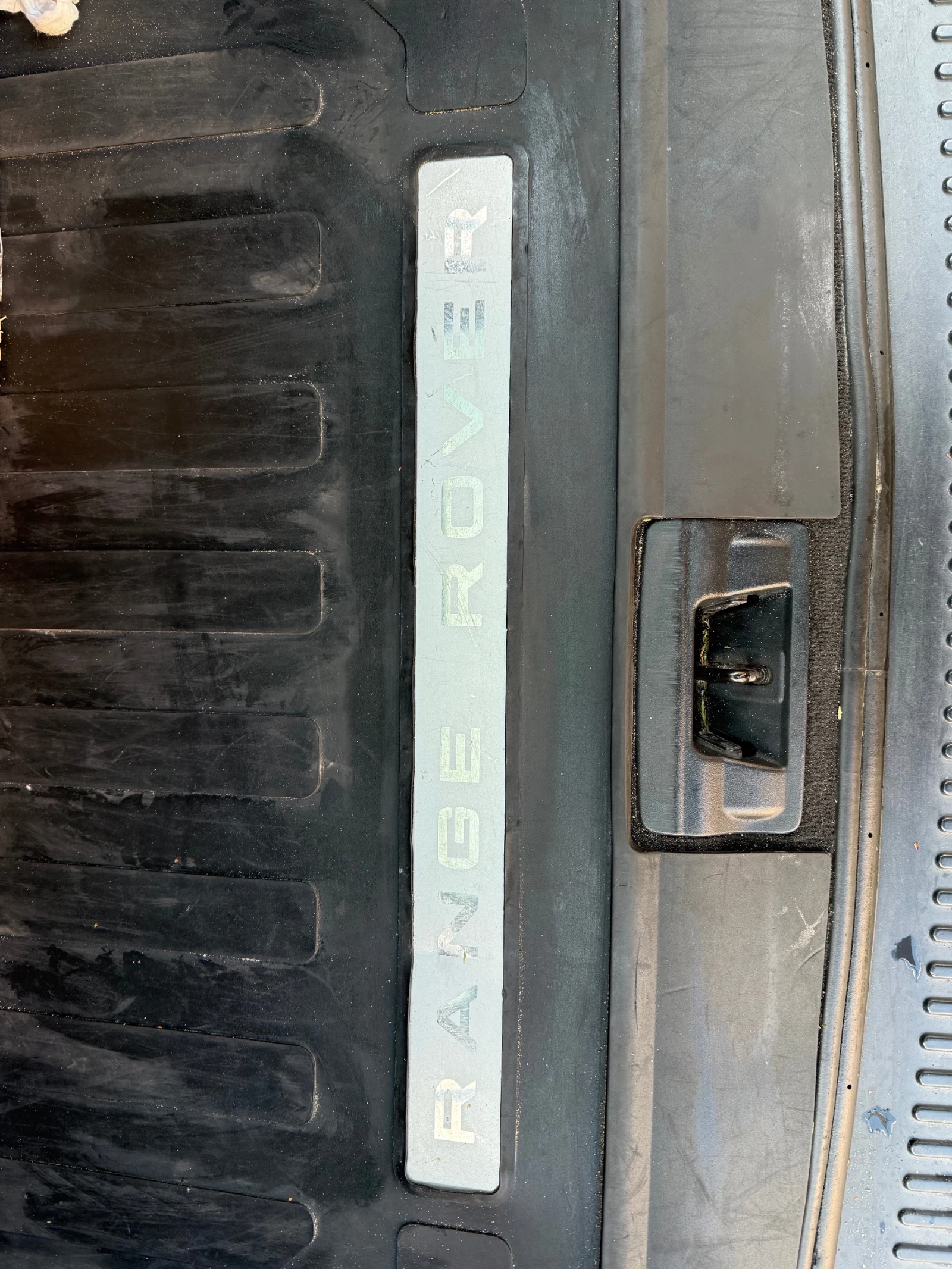 Land Rover Range Rover Sport 2.7D HSE | Mobile.bg � ����������� 12