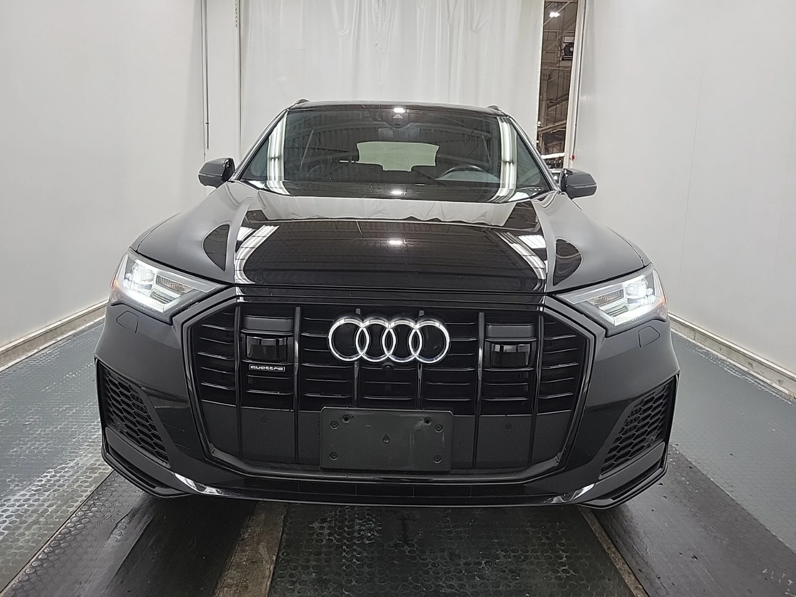 Audi Q7 Progressiv 55 TFSI quattro, снимка 3 - Автомобили и джипове - 54454567