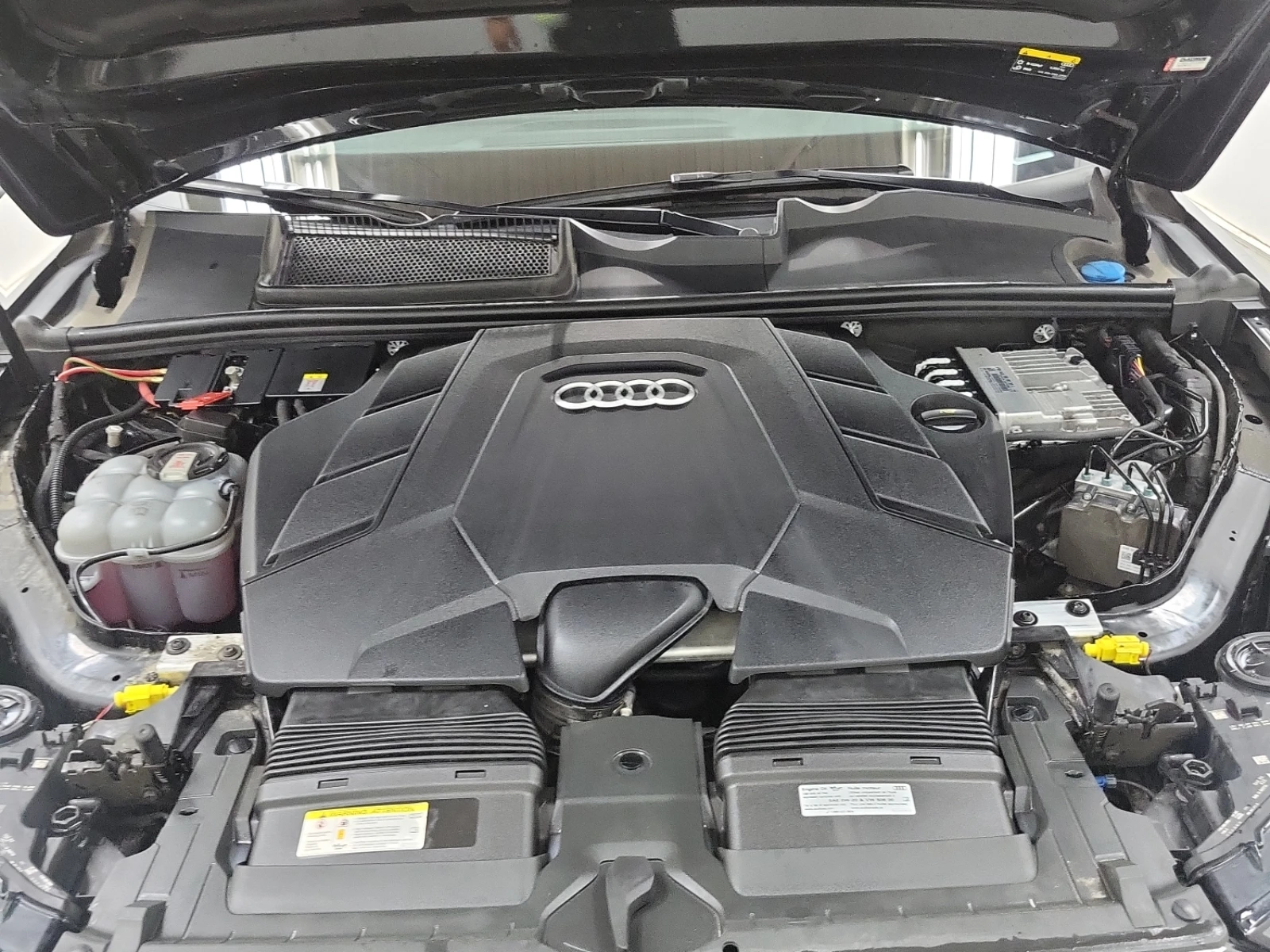 Audi Q7 Progressiv 55 TFSI quattro, снимка 10 - Автомобили и джипове - 54454567