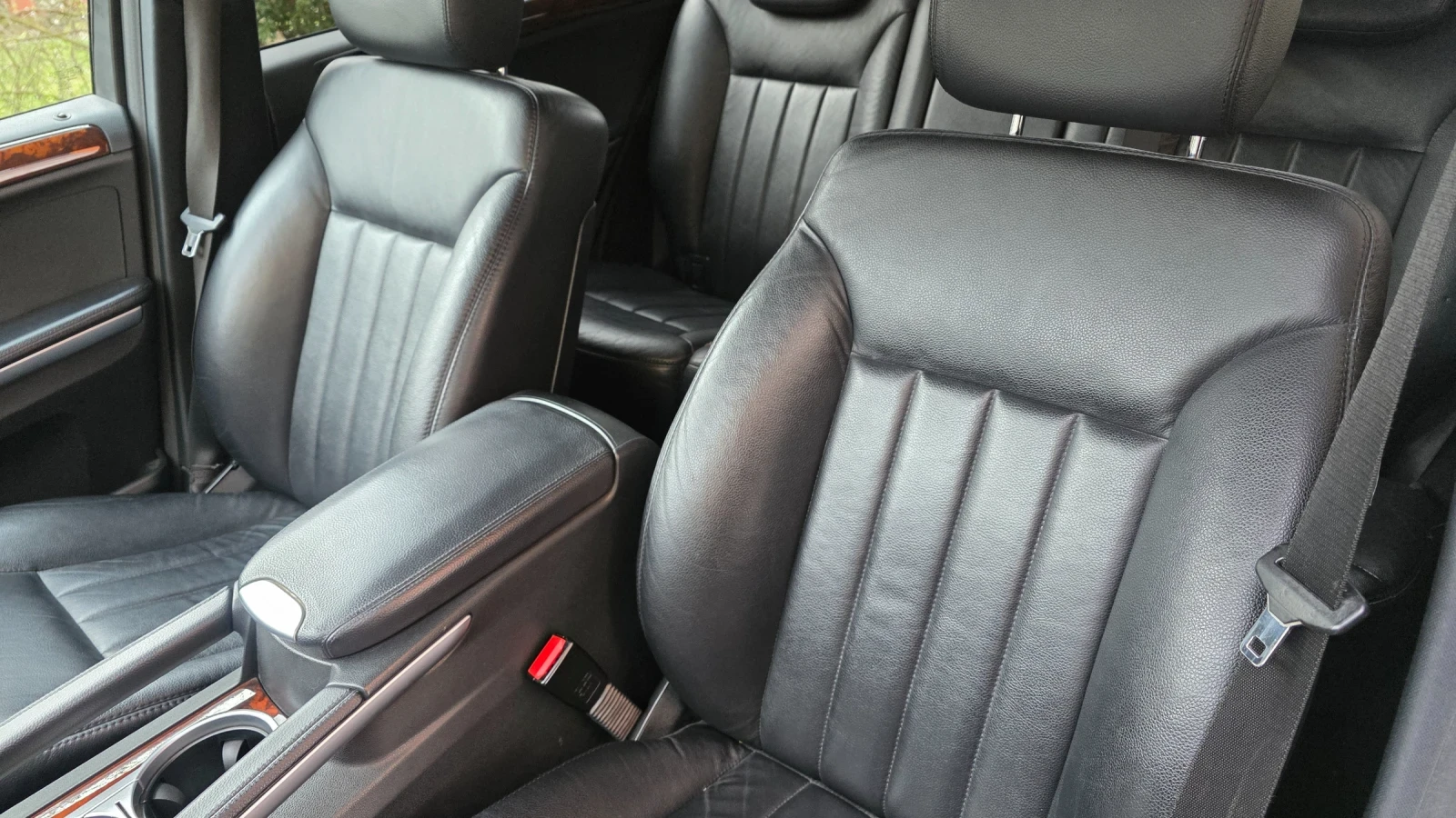 Mercedes-Benz ML 320, снимка 8 - Автомобили и джипове - 54494545