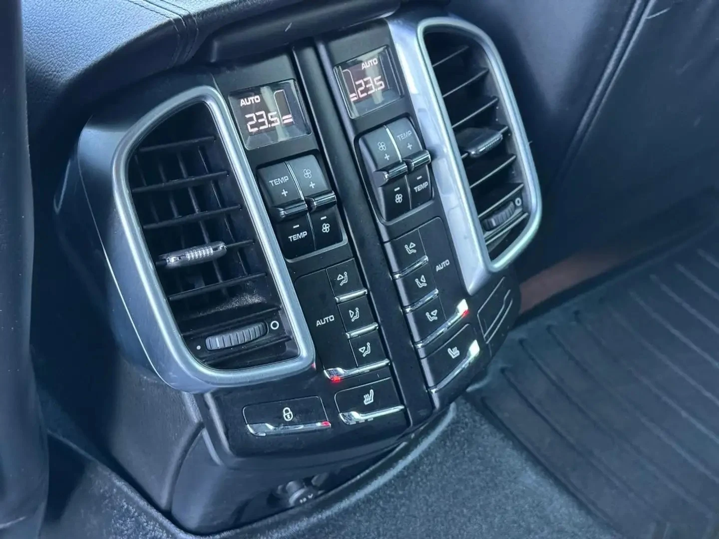 Porsche Cayenne S / PLATINUM EDT / ОБДУХ / ПОДГРЕВИ / ПАНОРАМА , снимка 14 - Автомобили и джипове - 54987345