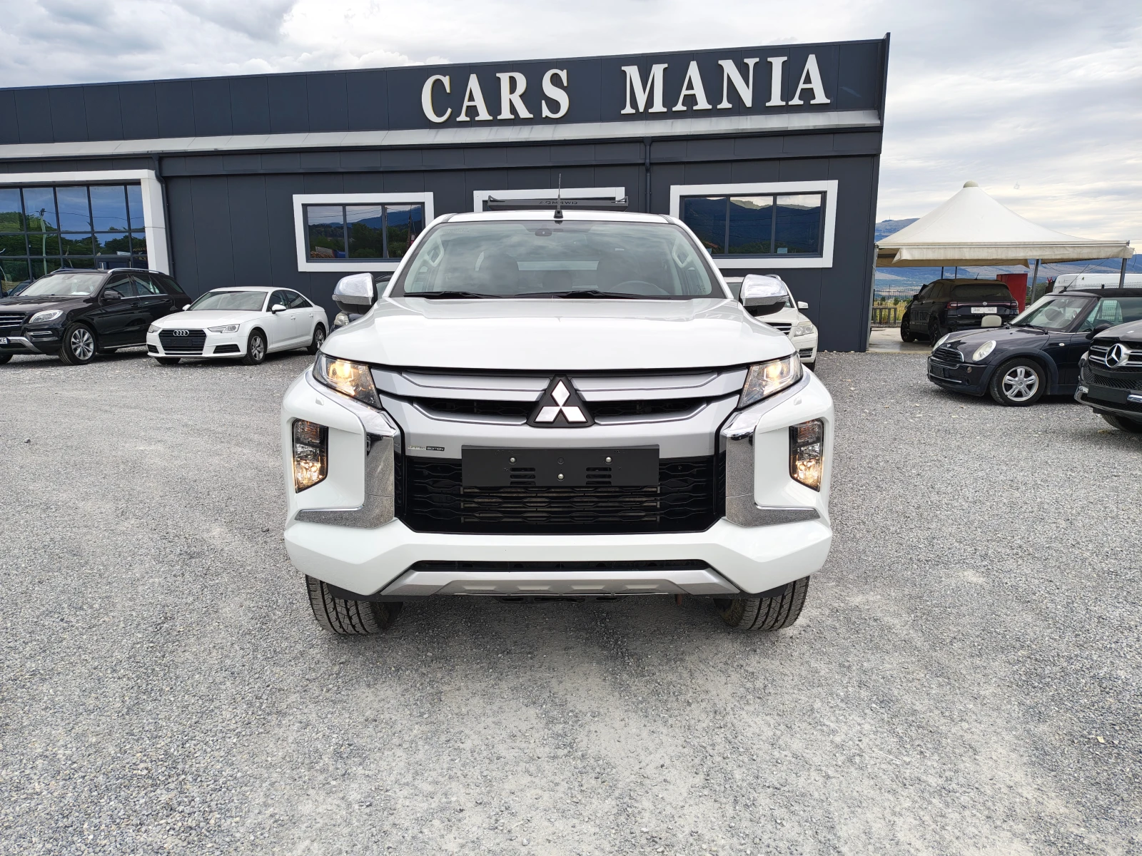 Mitsubishi L200 4 x 4, снимка 2 - Автомобили и джипове - 55207843