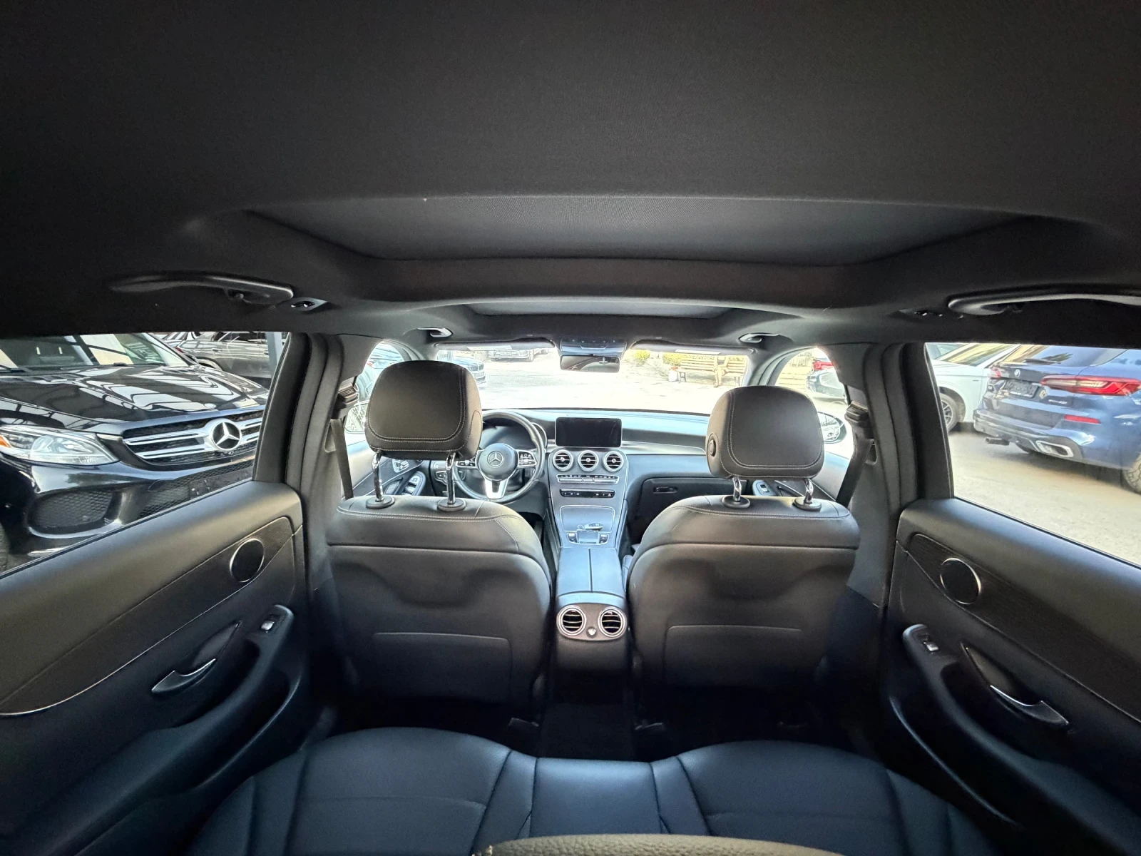 Mercedes-Benz GLC 300 AMG 4-matic, снимка 14 - Автомобили и джипове - 55631820